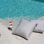 High-end Faos Three Villa Fternon