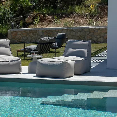 Βίλα High-end Faos Three *