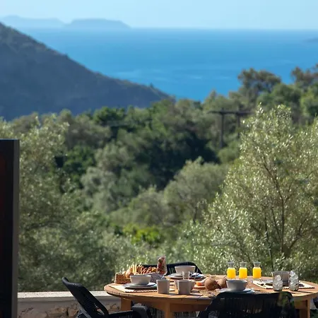 Βίλα High-end Faos Three Φτερνό