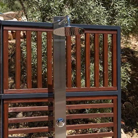 High-end Faos Three * Φτερνό