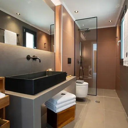Villa High-end Faos Three *